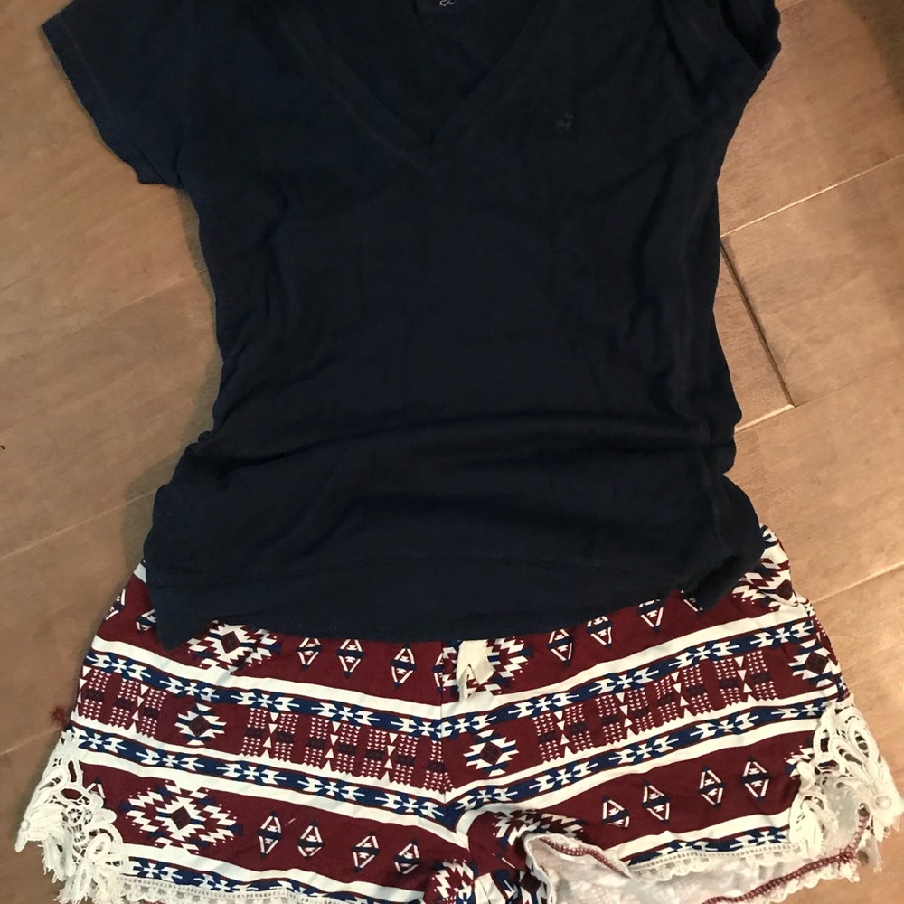 Shorts - Picture 2 of 5